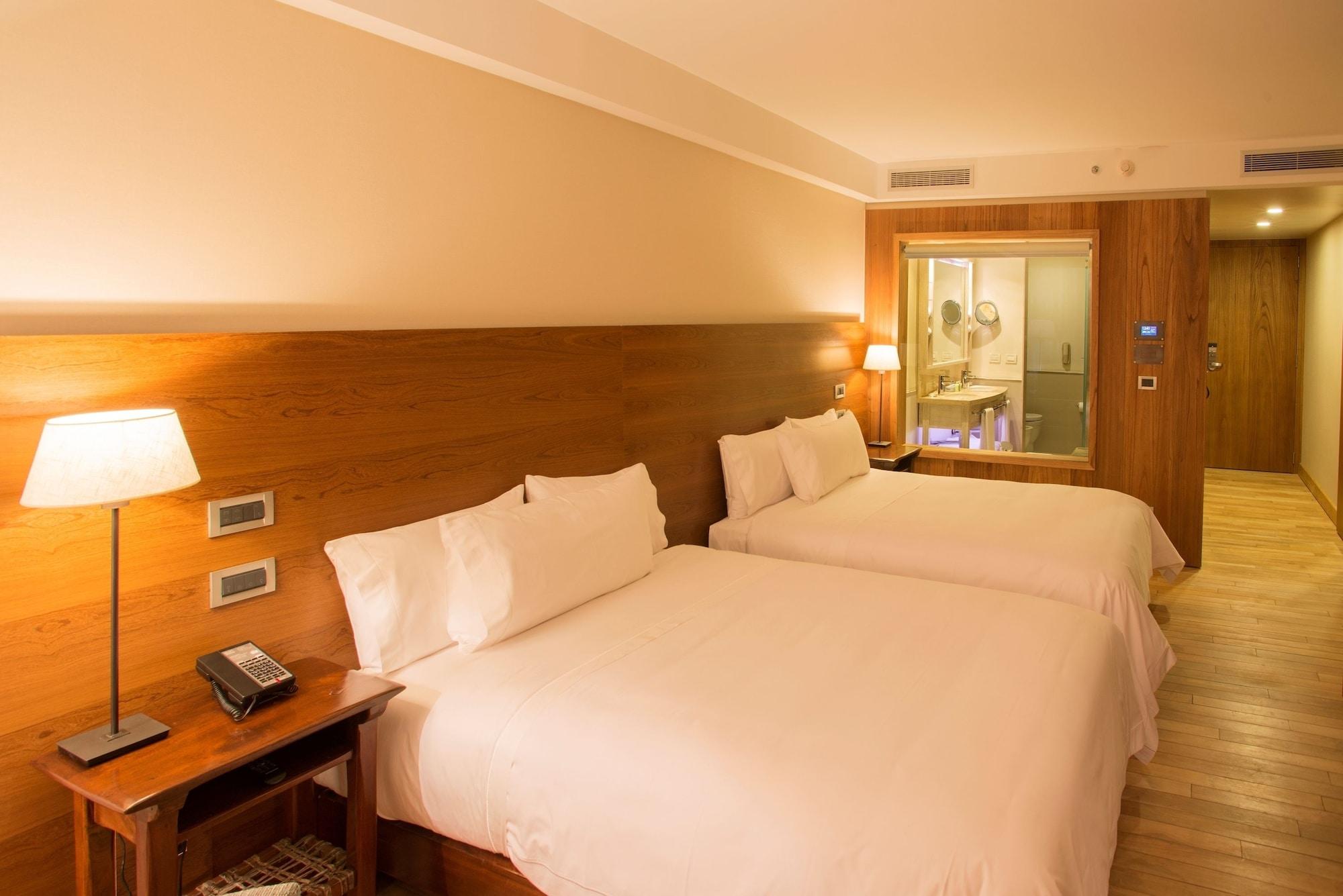 Arakur Ushuaia Resort & Spa Ngoại thất bức ảnh A room at the hotel